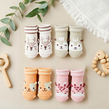 Load image into Gallery viewer, Baby Boy &amp; Girl (1 Pack) Animal Sock
